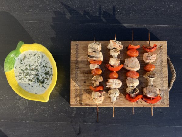 Grillvardad kana ja köögiviljadega